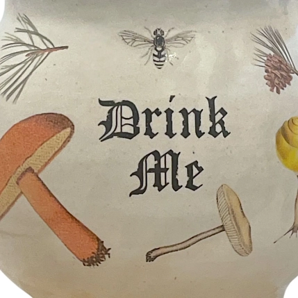 Кружка-котелок ручной работы Керумбия на ножках «Drink me», песочная, керамика, 350 мл, фото 2.