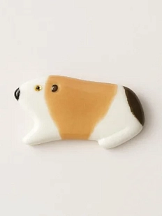 Брошь ручной работы Екатерина Юдо «Морская свинка», керамика