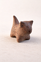 Бетонная статуэтка «Котик», коричнево-красная, 5 см, превью фото 1