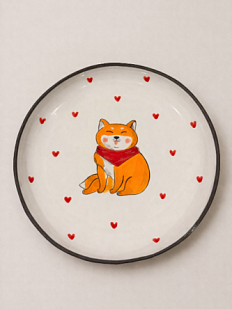 Тарелка ручной работы Ким керамика с бортиком Спящая сиба-ину в косынке с сердечками, белая, 17 см