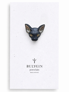 Брошь ручной работы Bulygin «Кошка», фарфор, чёрно-серебристая