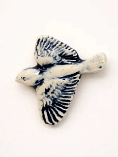 Брошь ручной работы Elizabeth Madar Птица объёмная, зелёная, керамика