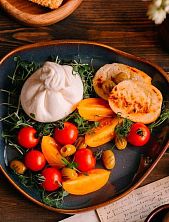 Тарелка плоская облака ручной работы VELES «Полночь Волшебства», фарфор, 24 см