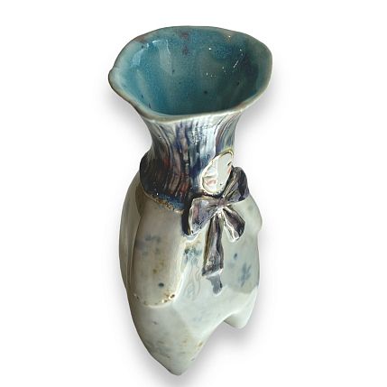 Ваза ручной работы «Собеседник» с бантиком, белый, керамика, фото 5.