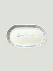 Блюдце ручной работы «Cartier here soon», керамика, 17 см