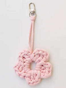 Вязаный обвес брелок «Цветок», розовый, 6 см