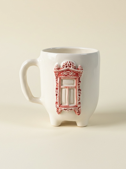 Кружка ручной работы на ножках Быкова керамика «Окно с красными ставнями», 250 мл, фото 1.