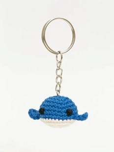Вязаный брелок DARI DARI «Кит», синий, 3 см
