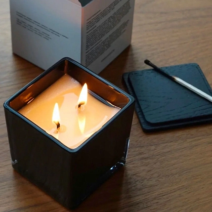 Свеча куб в черном стекле «Зеленый лист инжира и гальбанум», фото 5.