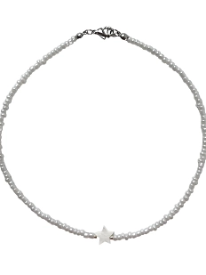 Чокер ручной работы со звездочкой, белый, бисер