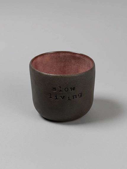 Стакан ручной работы Идеальное совпадение с надписью «Slow living», коричневый, керамика, 350 мл, фото 2.