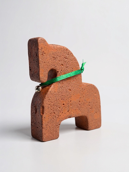 Бетонная статуэтка «Лошадка», красная, 9 см, фото 1.