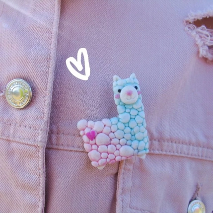 Брошь Радость Рядом «Лама», полимерная глина, фото 3.