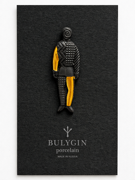 Брошь ручной работы Bulygin «Малевич», фарфор, чёрно-золотистая, фото 1.