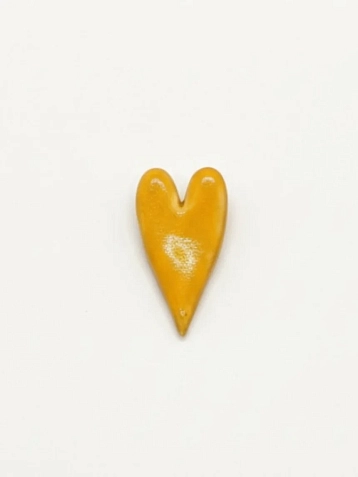 Брошь ручной работы КерамЕлКа «Длинное сердце», оранжевая, керамика, фото 1.