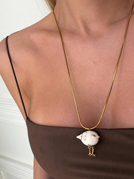 Подвеска ручной работы РУКИ В ГЛИНЕ с птичкой, золотистая, фарфор, фото 3.