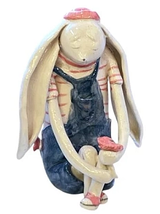 Фигурка ручной работы Алиса Меренфельд с зайцем, керамика