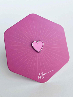 Значок «Сердечко», розовый