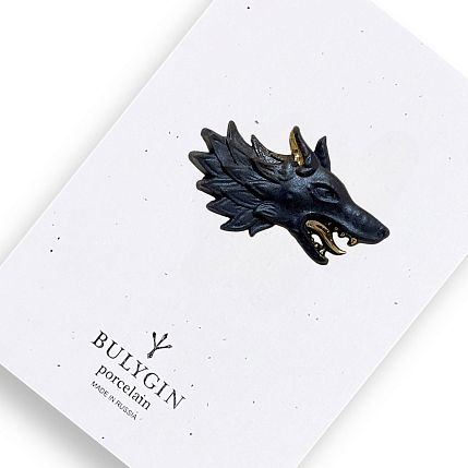 Брошь ручной работы Bulygin «Волк», фарфор, чёрно-золотистая, фото 1.