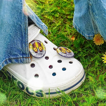 Закатной значок ШКЯ «Сандали», металл, 37 мм, фото 3.