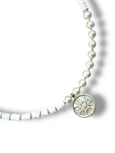Колье ручной работы «Sun», позолоченная латунь, ракушка, жемчуг