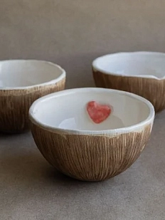 Пиала ручной работы Катя Вебер "Кокос" с красным сердечком внутри, керамика, 250 мл