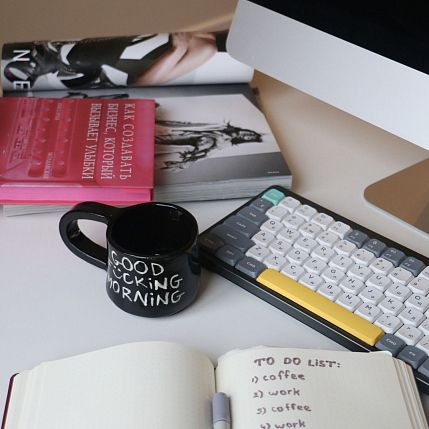 Кружка ручной работы с надписью «Good f***ing morning», чёрная, керамика, 170 мл, фото 2.