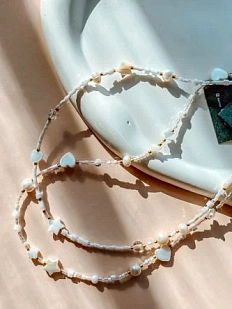 Чокер Бур.Мур «Звездочки и сердечки», белый, бисер, перламутр