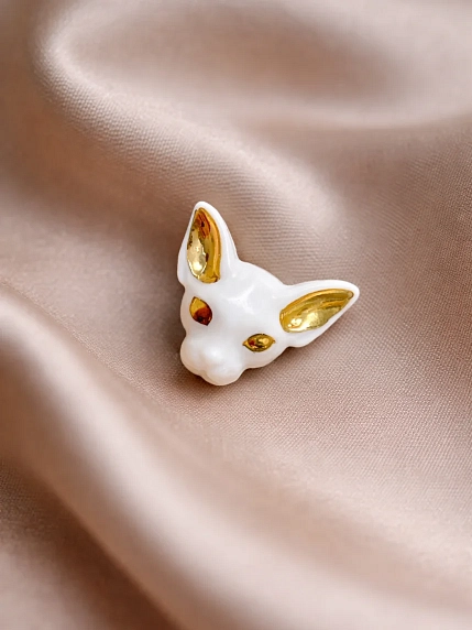 Брошь ручной работы Фарфор Булыгина «Кошка», бело-золотистая, фото 5.