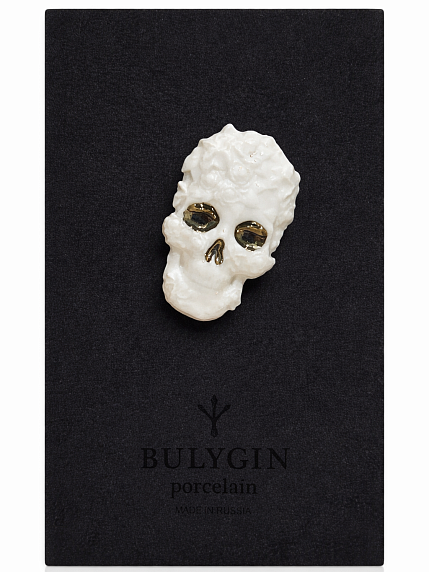 Брошь ручной работы Bulygin «Череп» малый, бело-серебристая, фарфор, фото 1.