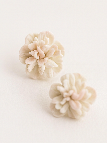 Серьги-гвоздики «Распустившийся пион», полимерная глина, фото 1.