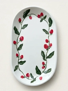 Блюдце ручной работы Йеллоускуп «Земляника», керамика, 17 см