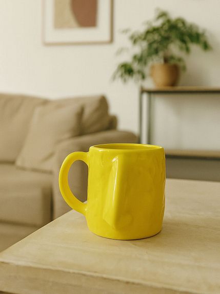 Кружка ручной работы NF ceramics «Нос», жёлтая, 400 мл, фото 3.