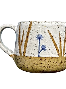 Кружка ручной работы Синий цветочек, бежевая, керамика 300 мл
