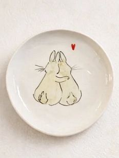 Тарелка ручной работы НАДО ЖЕ с росписью «Зайки», белая, керамика, 14 см