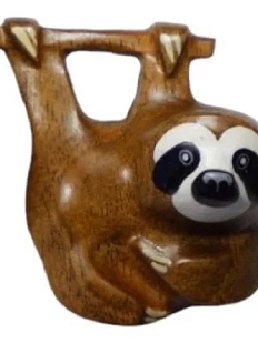 Брошь ручной работы «Ленивец», дерево