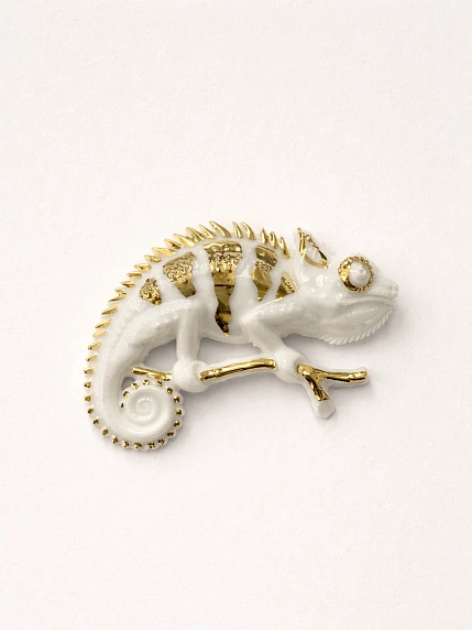 Брошь ручной работы Фарфор Булыгина «Хамелеон», бело-золотистая, фото 2.