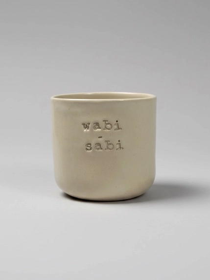 Стакан ручной работы Идеальное совпадение с надписью «Wabi-sabi», бежевый, керамика, 350 мл, фото 1.