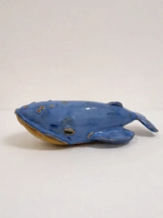 Статуэтка интерьерная ручной работы Керам_По «Кит», голубая, 20 см