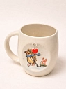 Кружка ручной работы НАДО ЖЕ с подвеской сердечком и росписью «Ёжик с подарком на санках», белая, керамика, 300 мл, превью фото 2