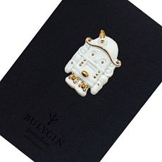 Брошь ручной работы Bulygin «Щелкунчик», фарфор, бело-золотистая