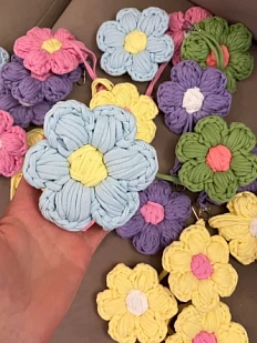 Вязаный обвес «Цветок», белый, 10 см