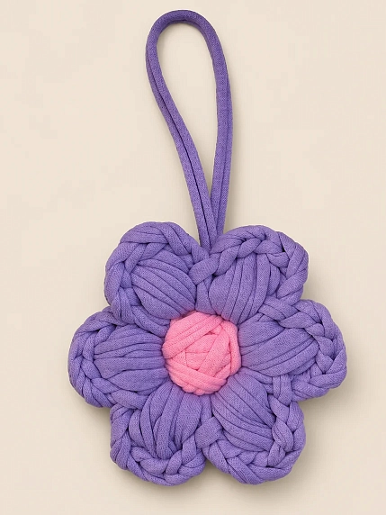 Вязаный обвес Новика «Цветок», фиолетовый, 10 см, фото 1.