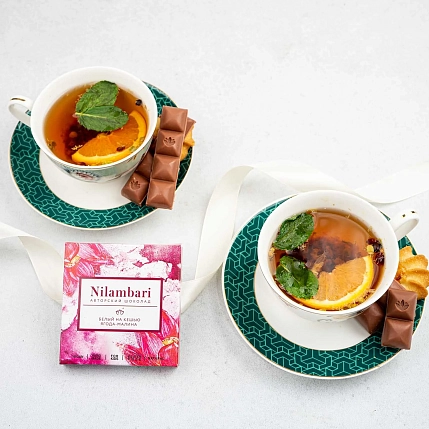 Шоколад Nilambari белый на кешью с малиной, фото 3.