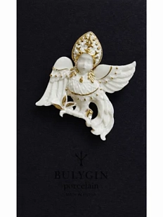 Брошь ручной работы Фарфор Булыгина «Сирин», бело-золотистая
