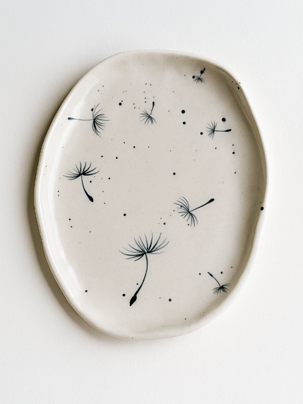 Блюдце ручной работы Одуванчики, керамика, 14 см, фото 1.