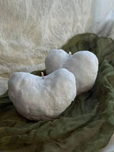 Интeрьерная свеча Медленные свечи на Новый год «Снежок-сердце»