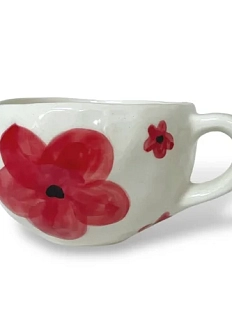 Кружка ручной работы Керамика Дарьи Карпиной «Красные цветы», белая, 350 мл