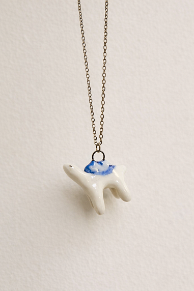 Подвеска ручной работы на цепочке «Динозаврик», голубая, керамика, фото 1.