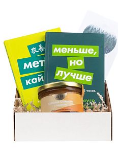 Подарочный набор с книгами «Метод кайдзен», «Меньше, но лучше», и мягкой карамелью